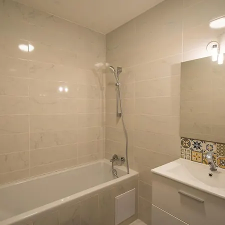 Capsule Ocean - Jacuzzi - Billard - Netflix - 2 - Cuisine Lägenhet Valenciennes