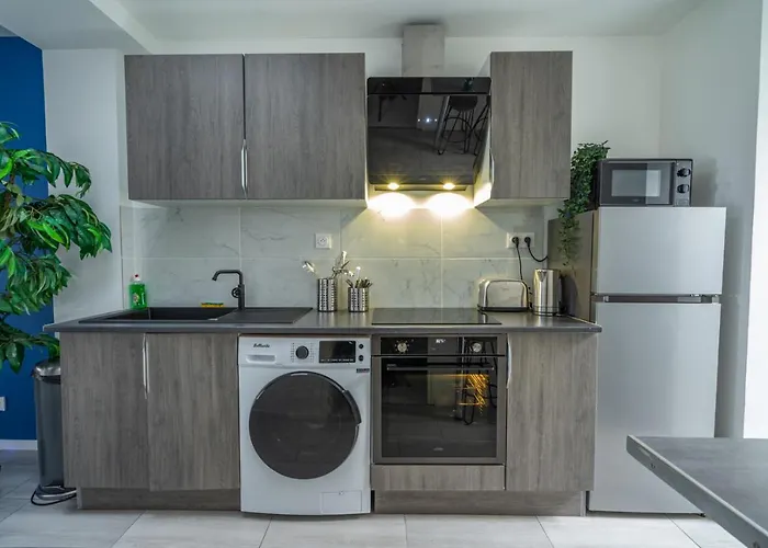 Apartamento Capsule Ocean - Jacuzzi - Billard - Netflix - 2 - Cuisine *