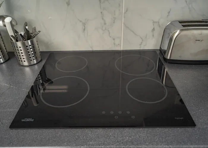 Capsule Ocean - Jacuzzi - Billard - Netflix - 2 - Cuisine